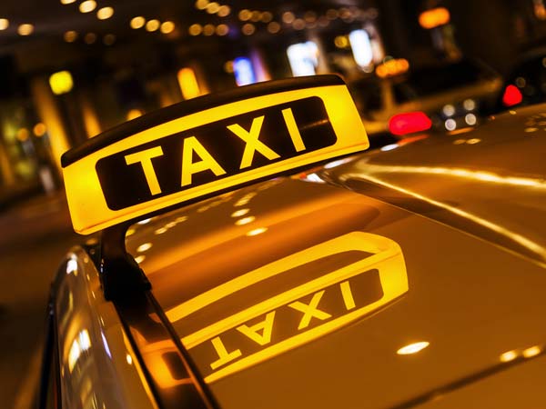 Uber Lays Off 3700 Employees Through Zoom Call: उबर ने 3700 कर्मचारी नौकरी से निकाले जानकारी 