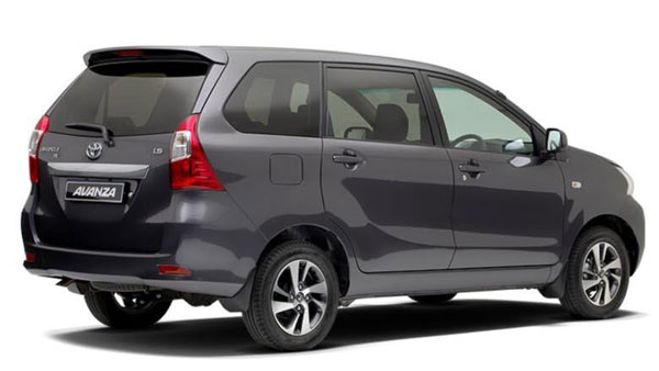 Toyota C-MPV India Launch Revealed: टोयोटा जल्द ही भारत में लाॅन्च करेगी सी-एमपीवी, जानें क्या हैं फीचर्स