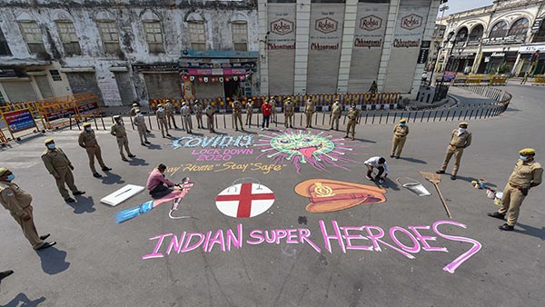 Mumbai Police Collect Rs 9 Crore Fine: लॉकडाउन का उल्लंघन करने वालों से मुंबई पुलिस ने वसूला 9 करोड़ रुपये का चालान