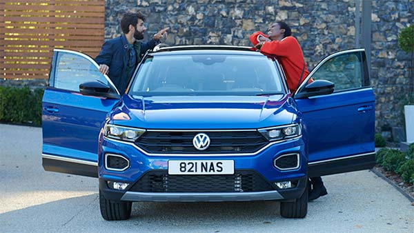 Volkswagen T-Roc Starts Reaching Dealerships: फॉक्सवैगन टी-रॉक डीलरशिप में पहुंचनी हुई शुरू