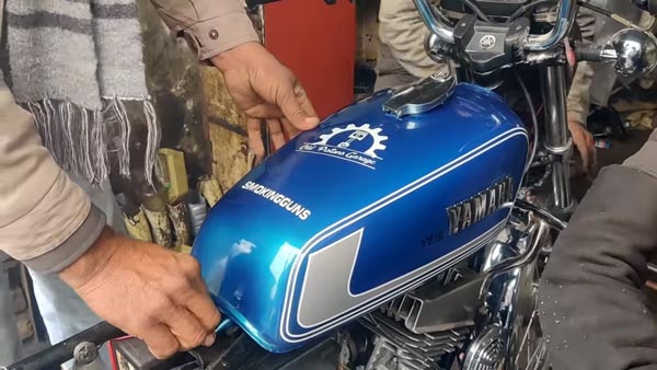 Yamaha RX100 Restored: यामाहा आरएक्स100 को रिस्टोर कर बनाया बेहद खूबसूरत, देखें वीडियो