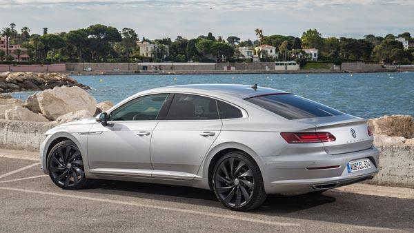 2021 Volkswagen Arteon Teaser: फॉक्सवैगन ने 2021 आर्टिऑन का टीजर किया जारी