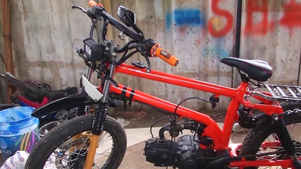 Kerala Student Builds Light Motorcycle: केरल 9 साल के बच्चे कबाड़ से बनाई बाइक माइलेज 50 किलोमीटर