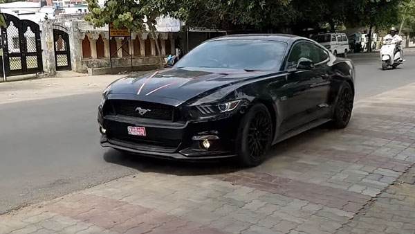 Under-19 Cricketer Loses Control Of His Sportscar: आईपीएल के इस खिलाड़ी की मस्टैंग कार का हुआ हादसा