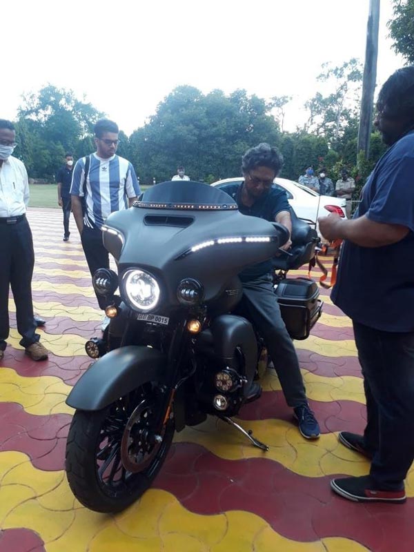 Chief Justice Bobde On A Harley Bike: मुख्य न्यायाधीश शरद बोबड़े दिखें हार्ले डेविडसन बाइक के साथ