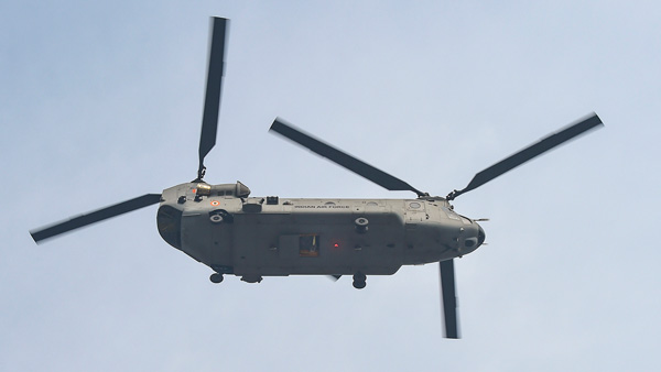 Facts About Chinook Helicopter Used By IAF: चिनूक हेलीकॉप्टर की ये 6 खूबियां जानकर हैरान हो जाएंगे Facts About Chinook Helicopter Used By IAF: चिनूक हेलीकॉप्टर की ये 6 खूबियां जानकर हैरान हो जाएंगे