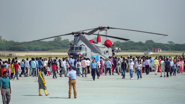 Facts About Chinook Helicopter Used By IAF: चिनूक हेलीकॉप्टर की ये 6 खूबियां जानकर हैरान हो जाएंगे Facts About Chinook Helicopter Used By IAF: चिनूक हेलीकॉप्टर की ये 6 खूबियां जानकर हैरान हो जाएंगे