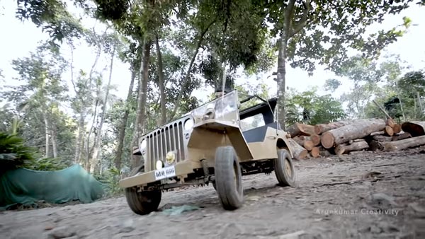 Miniature Jeep Willys: साल के बेटे के लिए इस व्यक्ति ने बनाई छोटी जीप विलीस, देखें वीडियो Miniature Jeep Willys: साल के बेटे के लिए इस व्यक्ति ने बनाई छोटी जीप विलीस, देखें वीडियो