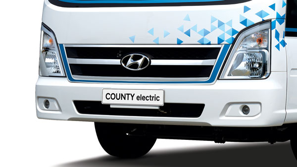 Hyundai Launched Its First Electric Minibus: हुंडई ने लॉन्च की अपनी पहली इलेक्ट्रिक मिनी बस