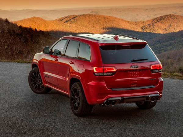 Jeep Cherokee Recalled For Defect: जीप चिरोकी के 95,000 कारों को किया गया रिकाॅल, जानें क्या है कारण