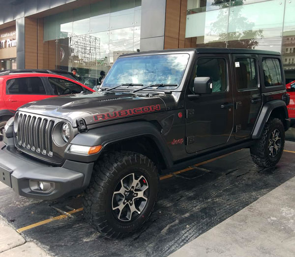 Jeep Wrangler Rubicon Delivery: जीप रैंगलर रुबिकॉन फर्स्ट डिलीवरी बैंगलोर जानकारी