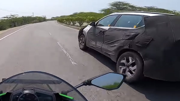 Kia Sonet Spy Pics: किया सॉनेट टेस्टिंग फीचर्स इंजन लॉन्च जानकारी