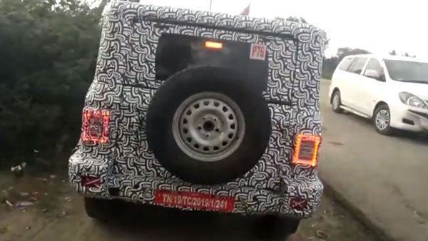 Mahindra Thar Diesel Automatic Spied: महिंद्रा थार में पहली बार मिलेगा डीजल-ऑटोमेटिक का साथ, टेस्टिंग के दौरान आई नजर