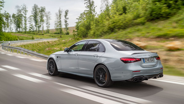 New Mercedes AMG E63 S Revealed: न्यू मर्सिडीज एएमजी ई63 एस हुई पेश, होगी परफॉर्मेंस सेडान