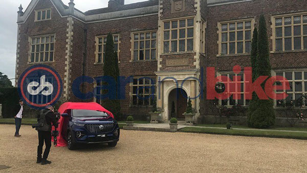 MG Hector Plus Spied In New Paint Scheme: एमजी हेक्टर प्लस नए रंग में आई नजर, जुलाई में होगी लॉन्च