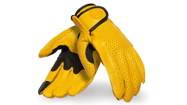 Royal Enfield Women’s Apparel Range: रॉयल एनफील्ड ने महिलाओं के लिए पेश की वुमन अपैरल रेंज