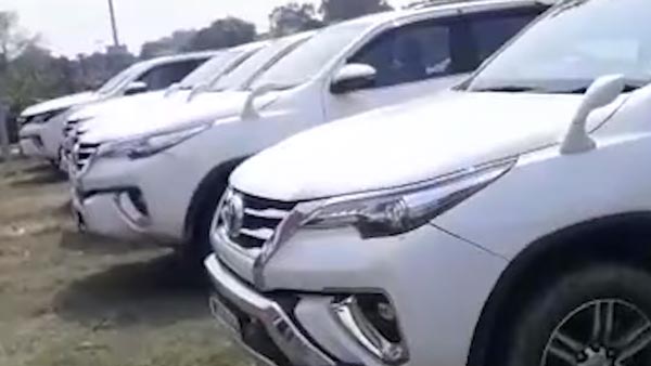 Parking Lot With 18 SUVs Seized By Cops: कार चोर गिरोह का हुआ पर्दाफाश, मिली 3 करोड़ की कारें