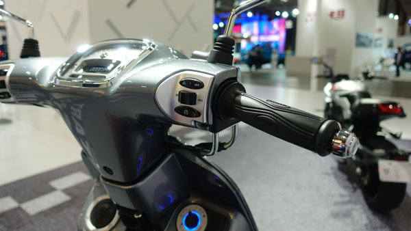 Suzuki Saluto 125 Details: सुजुकी सैल्यूटो 125 रेट्रो स्कूटर है बेहद शानदार, जानें क्या है खास