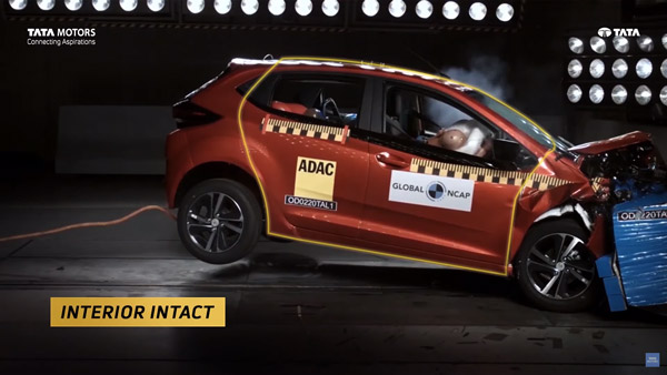 Tata Altroz Crash Test: टाटा अल्ट्रोज है देश की सबसे सुरक्षित कार, क्रैश टेस्ट का वीडियो आया सामने Tata Altroz Crash Test: टाटा अल्ट्रोज है देश की सबसे सुरक्षित कार, क्रैश टेस्ट का वीडियो आया सामने