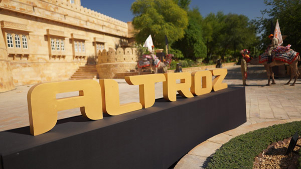 Tata Altroz Crash Test: टाटा अल्ट्रोज है देश की सबसे सुरक्षित कार, क्रैश टेस्ट का वीडियो आया सामने Tata Altroz Crash Test: टाटा अल्ट्रोज है देश की सबसे सुरक्षित कार, क्रैश टेस्ट का वीडियो आया सामने