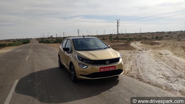 Tata Altroz BS6 Price List: टाटा अल्ट्रोज बीएस6 वैरिएंट अनुसार कीमत लिस्ट जानकारी