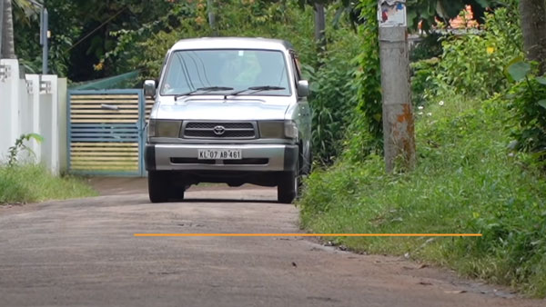 Toyota Qualis With 8 Lakh Km On Odometer: यह टोयोटा क्वालिस अब तक चलाई गई है 8 लाख किमी