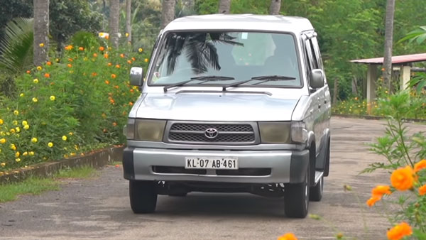 Toyota Qualis With 8 Lakh Km On Odometer: यह टोयोटा क्वालिस अब तक चलाई गई है 8 लाख किमी