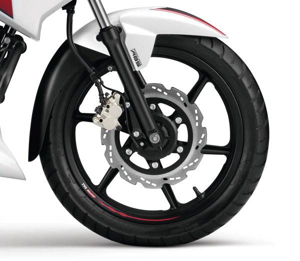 TVS Apache RTR 160 BS6 Prices: टीवीएस अपाचे आरटीआर 160 बीएस6 की कीमत में हुई बढ़ोत्तरी