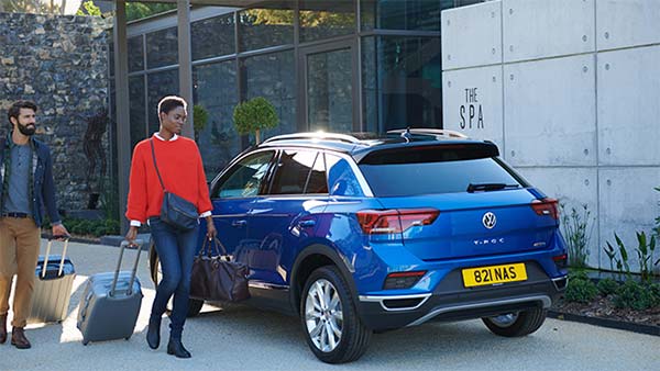 Volkswagen T-Roc Delivery Delay: फॉक्सवैगन टी-रॉक डिलीवरी देरी कारण जानकारी