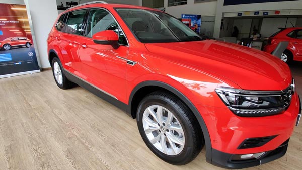 Volkswagen Tiguan Allspace Reaches Dealerships: फॉक्सवैगन टिगुआन ऑलस्पेस पहुंची डीलरशिप डिलीवरी जल्द जानकारी