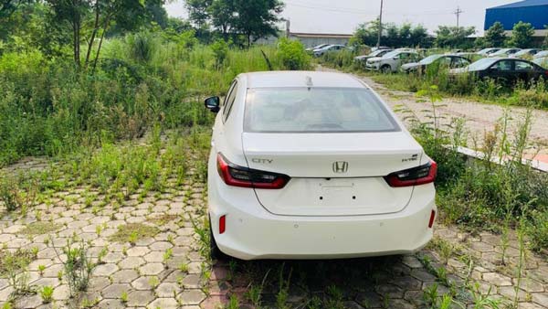2020 Honda City Reaches Dealerships: नई होंडा सिटी डीलरशिप पहुंची लॉन्च जल्द