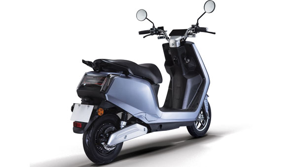 BGauss A2 And B8 Electric Scooter Launched: बीगॉस के ए2 व बी8 इलेक्ट्रिक स्कूटर भारत में लॉन्च