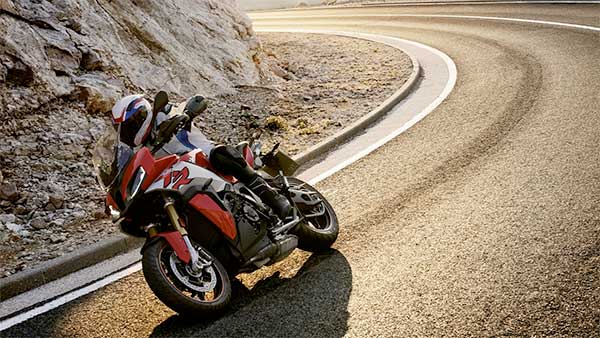 BMW S 1000 XR Launched: बीएमडब्ल्यू एस 1000 एक्सआर भारत में हुई लॉन्च, कीमत 20.90 लाख रुपये