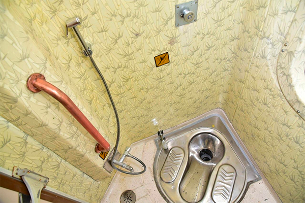 Post COVID Railway Coach: कोविड-19 महामारी के बाद कुछ इस तरह दिखेगी रेलवे कोच, देखें