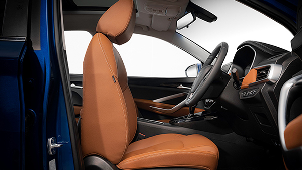 MG Hector Plus Review In Hindi: एमजी हेक्टर प्लस रिव्यू, ड्राइविंग अनुभव, परफोर्मेंस, फीचर्स जानकारी