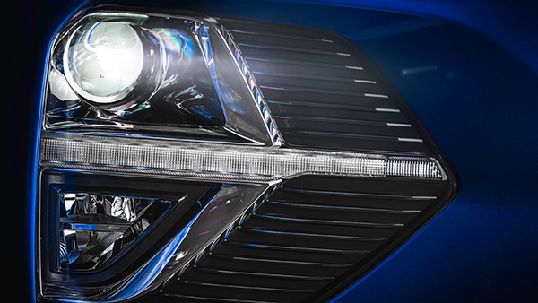 MG Hector Plus Review In Hindi: एमजी हेक्टर प्लस रिव्यू, ड्राइविंग अनुभव, परफोर्मेंस, फीचर्स जानकारी