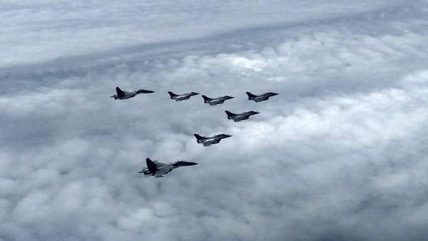 Rafale Fighter Jet Reaches India: 5 राफेल फाइटर जेट भारत पहुंची जानकारी