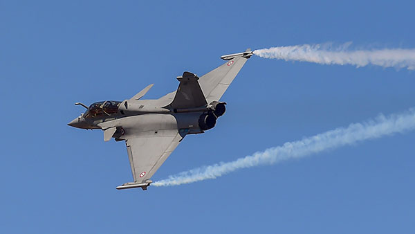 Rafale Fighter Jet Reaches India: 5 राफेल फाइटर जेट भारत पहुंची जानकारी