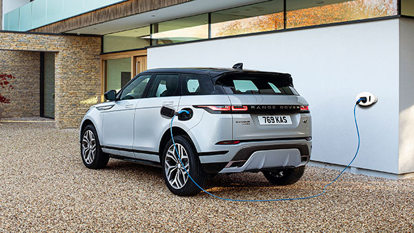 BS6 Land Rover Discovery Sport & Evoque Deliveries Begin: लैंड रोवर डिस्कवरी व इवोक की डिलीवरी शुरू