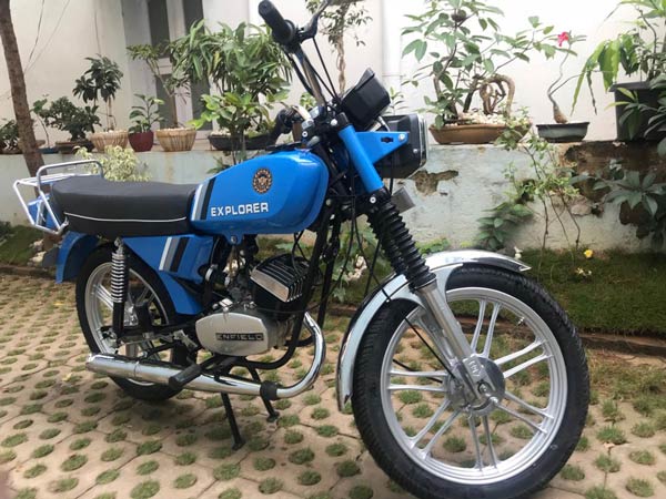 Royal Enfield Explorer Restored: रॉयल एनफील्ड एक्सप्लोरर को किया गया रिस्टोर, देखें तस्वीरें
