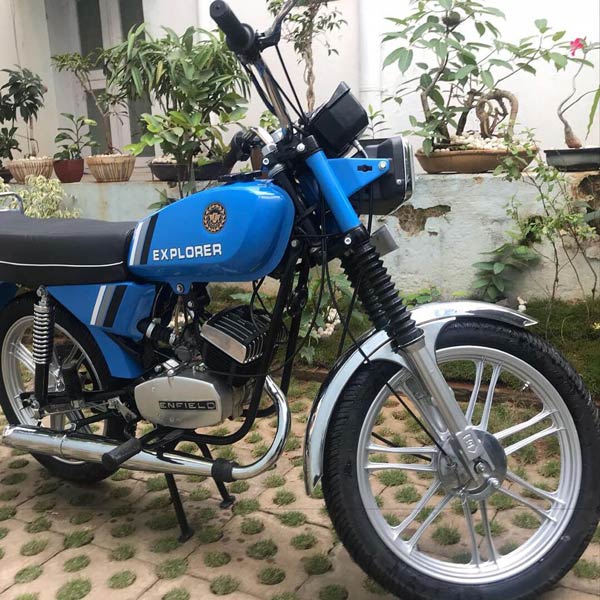 Royal Enfield Explorer Restored: रॉयल एनफील्ड एक्सप्लोरर को किया गया रिस्टोर, देखें तस्वीरें