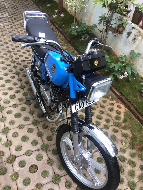Royal Enfield Explorer Restored: रॉयल एनफील्ड एक्सप्लोरर को किया गया रिस्टोर, देखें तस्वीरें