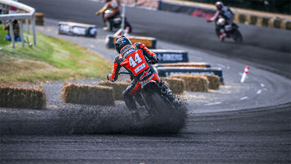 Royal Enfield To Participate In Flat Track Race: रॉयल एनफील्ड की यह बाइक करेगी फ्लैट ट्रैक रेस में मुकाबला