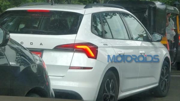 Skoda Kamiq Spotted Testing: स्कोडा कामिक रोड टेस्ट के दौरान आई नजर, देखें तस्वीरें