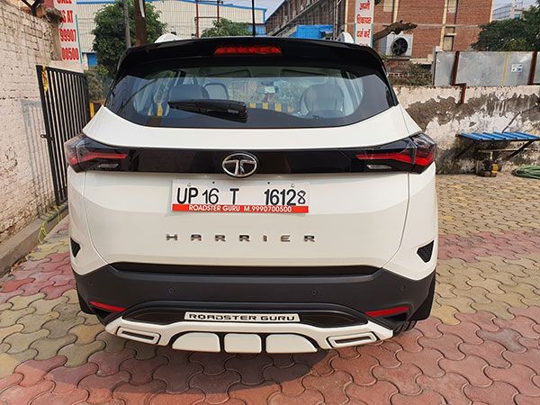 Tata Harrier Interior Modified: टाटा हैरियर को इस तरह से किया मॉडिफाई, अंदर से लगती है शानदार