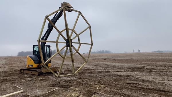 Pick-Up Truck Fitted With Giant Wheels: पिक-अप ट्रक में लगाये इतने बड़े पहिये, बनाया रिकॉर्ड Pick-Up Truck Fitted With Giant Wheels: पिक-अप ट्रक में लगाये इतने बड़े पहिये, बनाया रिकॉर्ड