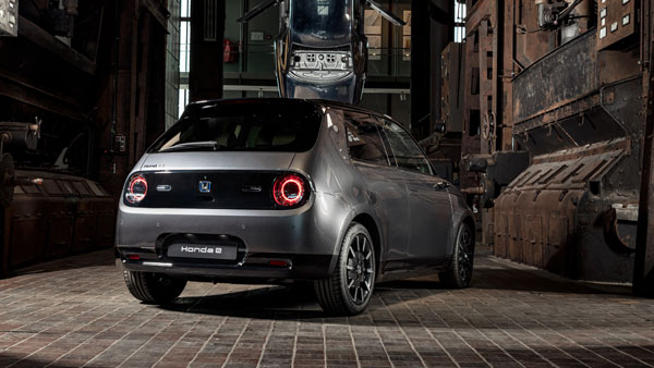 Honda’s First Electric Car: होंडा की पहली इलेक्ट्रिक कार होगी छोटी ‘होंडा ई’