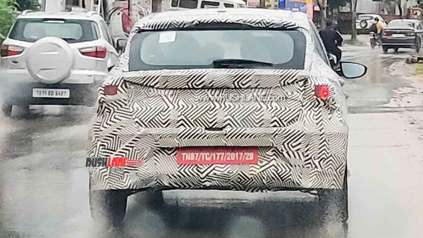 New-Gen Hyundai i20 Spotted: नई-जनरेशन हुंडई आई20 टेस्टिंग के दौरान आई नजर, जल्द होगी लॉन्च