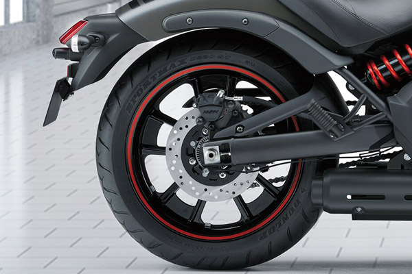 Kawasaki Vulcan S BS6 Launched: कावासाकी ने बीएस6 वल्कन एस को किया लॉन्च, जानें क्या है कीमत