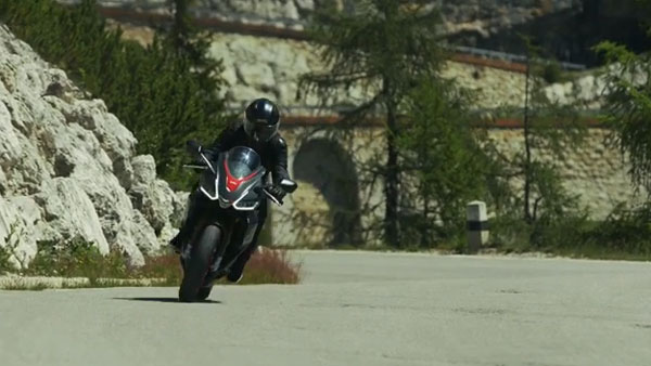 Aprilia RS 660 Unveiled: अप्रिलिया आरएस 660 का टीजर हुआ जारी, जल्द होगी लाॅन्च